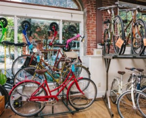 portland neighborhood guide, bikes on mississsippi